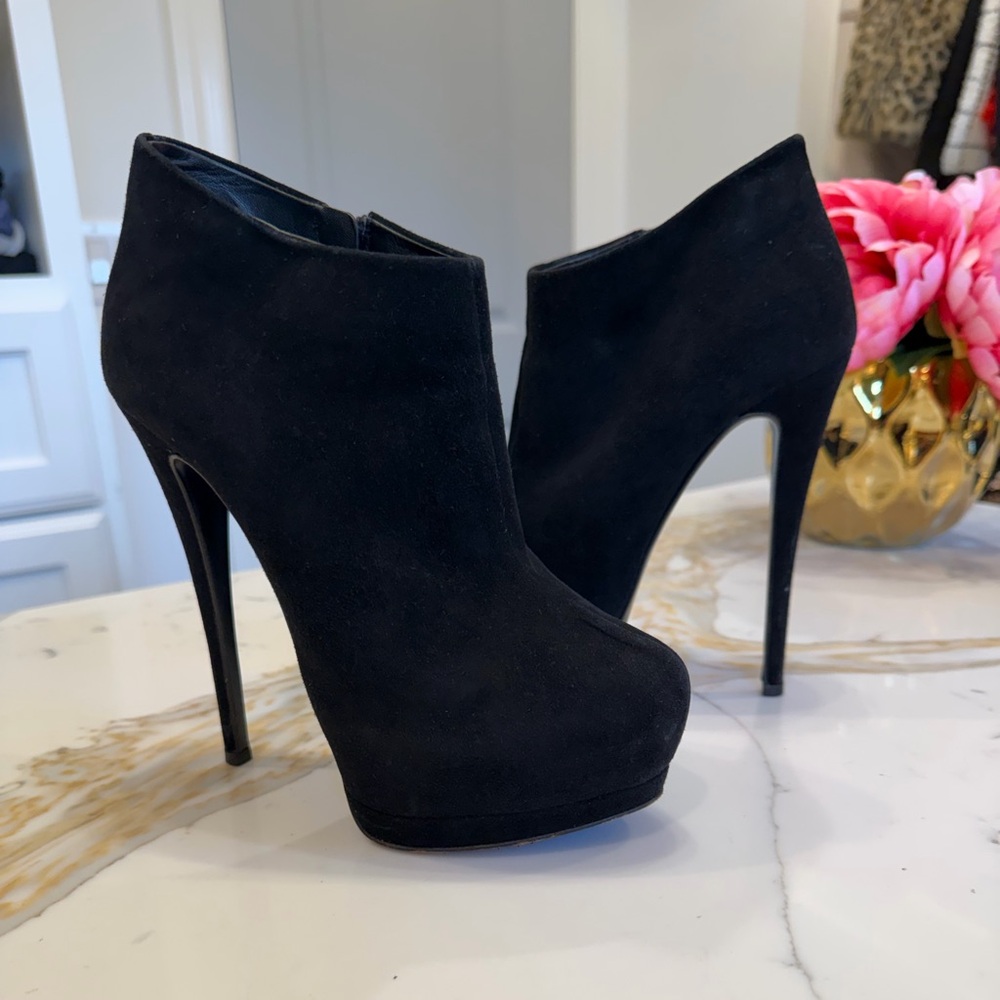 Giuseppe Zanotti Black Suede Platform Heels – Size 36